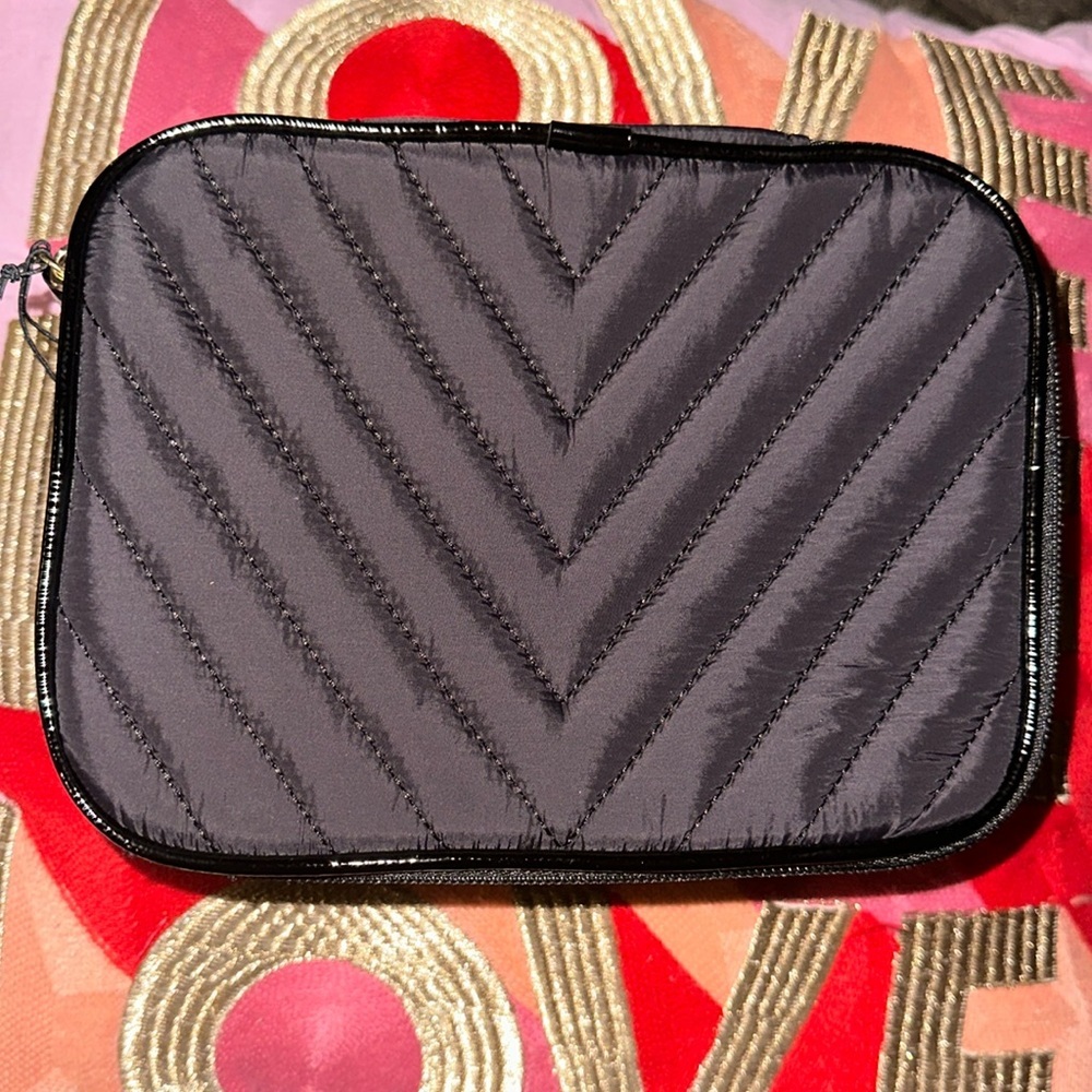 Makeup‎ case